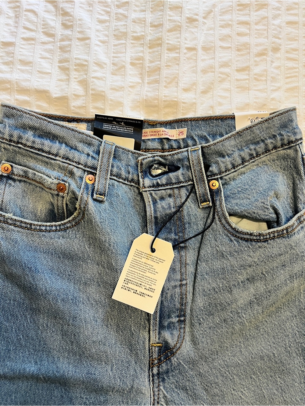 Levi’s Ribcage Straight Jeans - Picture 2 of 5